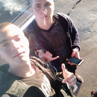 Рома Тихонов