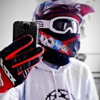 Максим Шаповалов