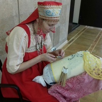 Анна Комолова