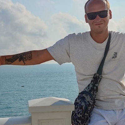 Михаил Конаков