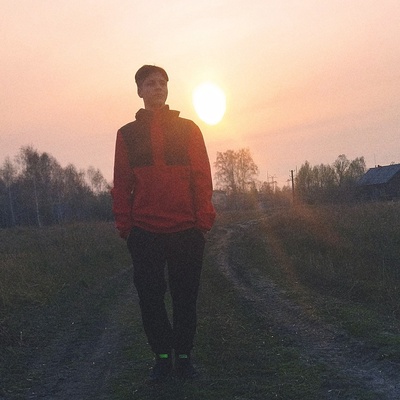 Макс Миронов