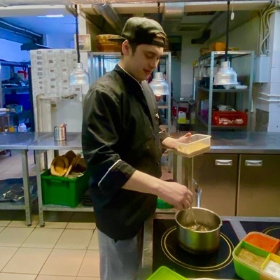 Леонид Остров