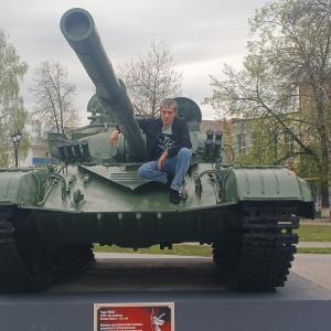 Анатолий Тихомеров